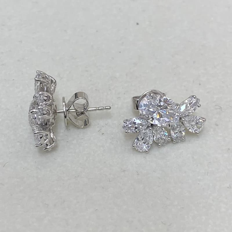Diamond Stud Earrings 2.20 ct White Gold