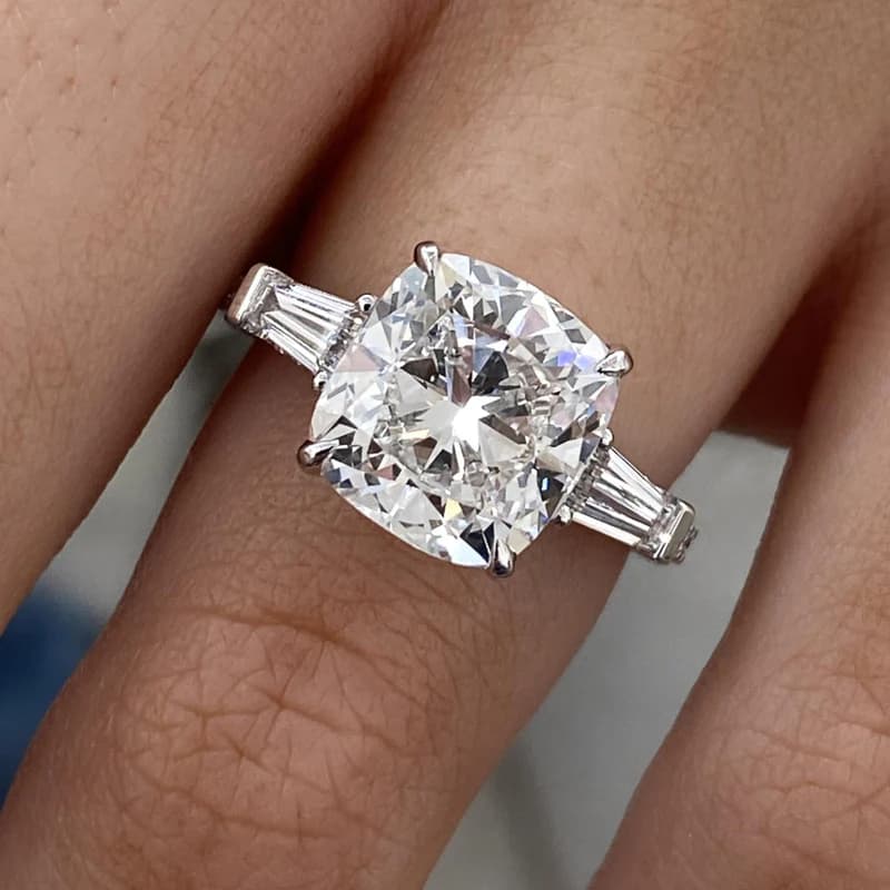 Elira Engagement Ring 5.20 Carat White Gold